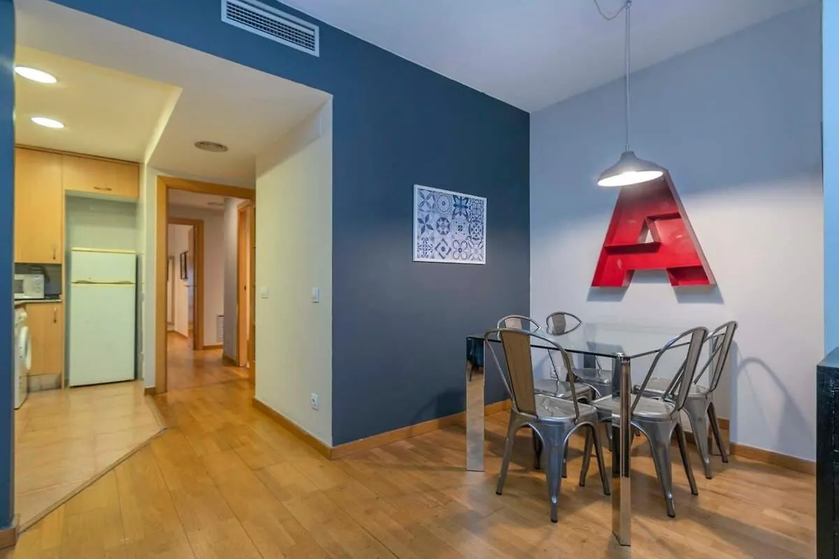 2 Bedroom With Balcony In Eixample 3-2 Барселона Апартаменты