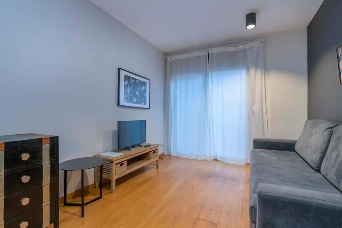 Апартаменты 2 Bedroom With Balcony In Eixample 3-2 Барселона