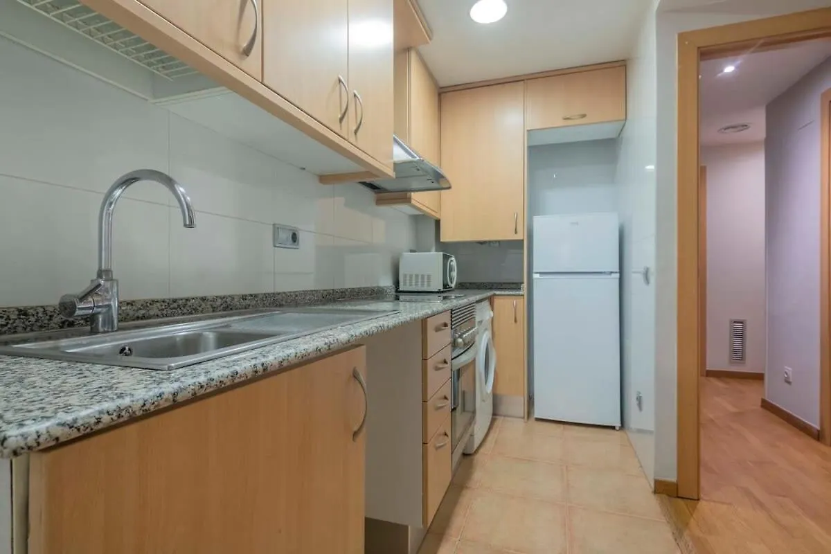 Apartament 2 Bedroom With Balcony In Eixample 3-2 Barcelona Hiszpania